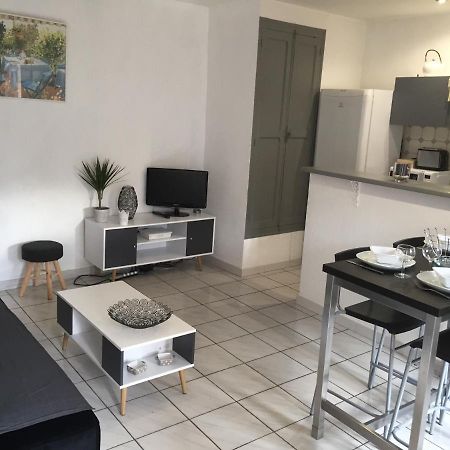 T2 Avec Terrasse, Clim , Box Fibre Apartamento Vedène Exterior foto